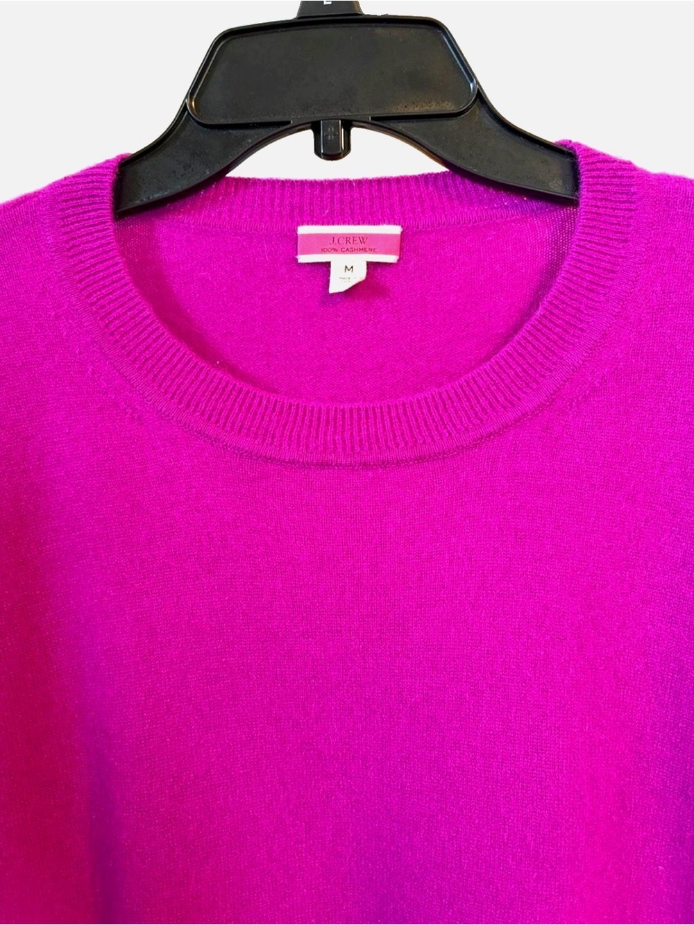 J.Crew 100% Cashmere Sweater M Fuchsia Pink Crew Neck Classic Knit - Picture 2 of 9